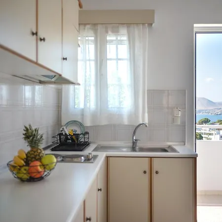 Nikolas Apartment *