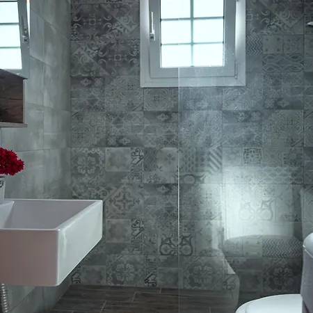 尼古拉斯公寓 * Pefki