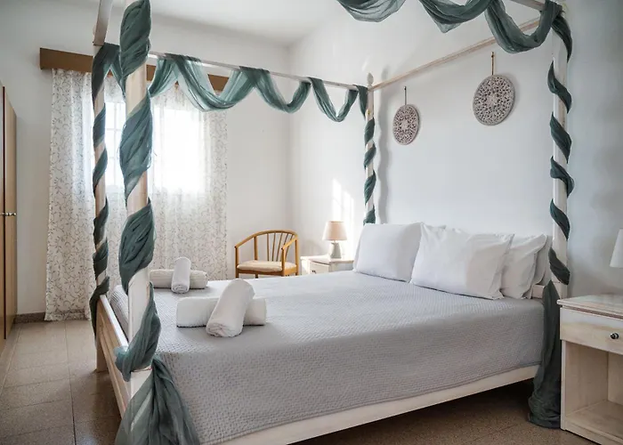 Nikolas Apartamento Pefki